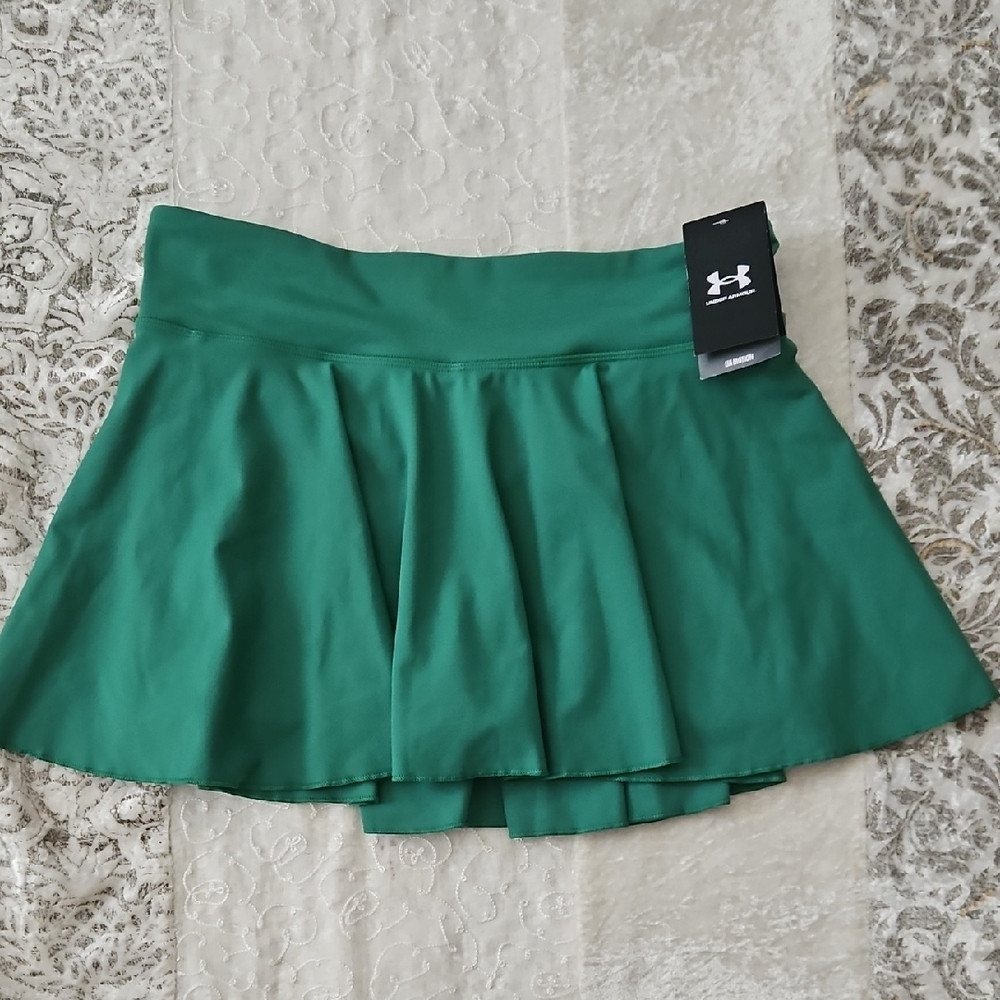 Under Armour Large Women's Motion Skort- LARGE